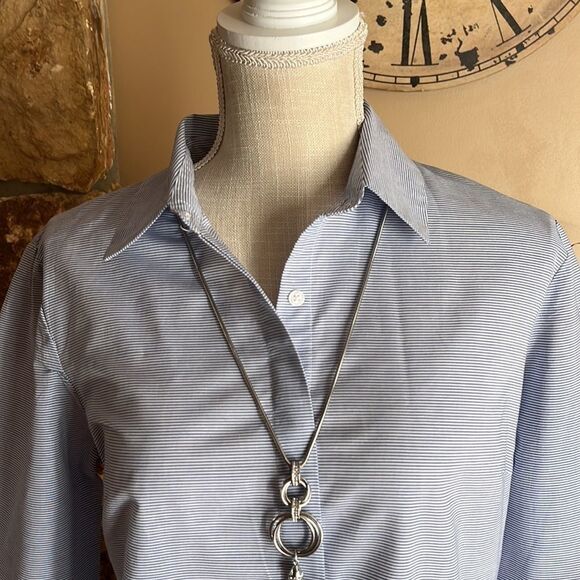 AMANDA Green Women’s Blue And White Striped Long Sleeve Button Up Top Size Small - Picture 2 of 16